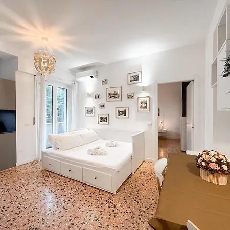 Free Park, 100m From San Siro, Derby Two-room Daire Milano