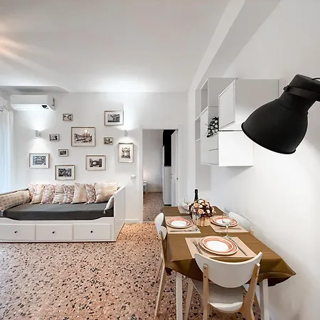 Free Park, 100m From San Siro, Derby Two-room Apartment